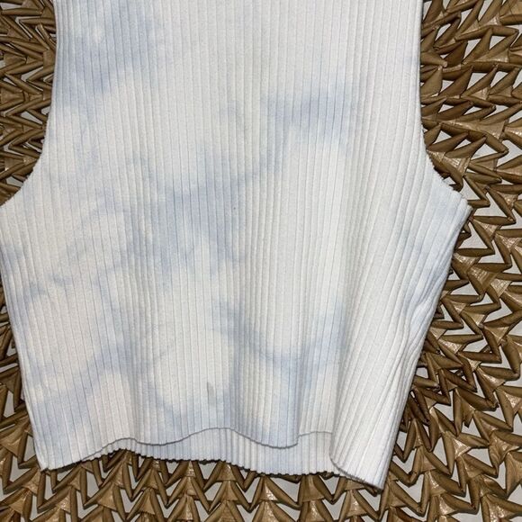 Aerie blue and white Ribbed tank size xsmall - Picture 3 of 4